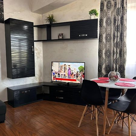Twin Residence Five Мамая Екстериор снимка