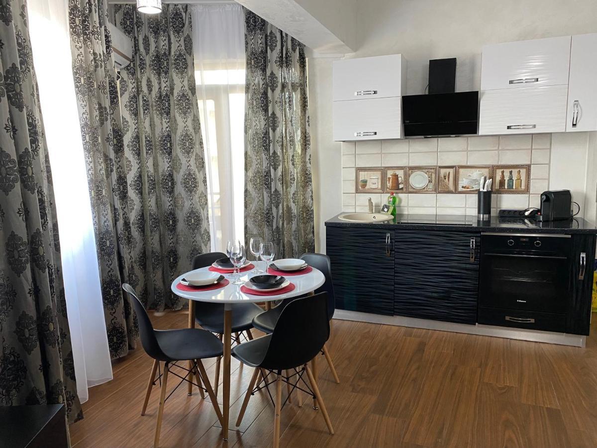 Twin Residence Five Мамая Екстериор снимка